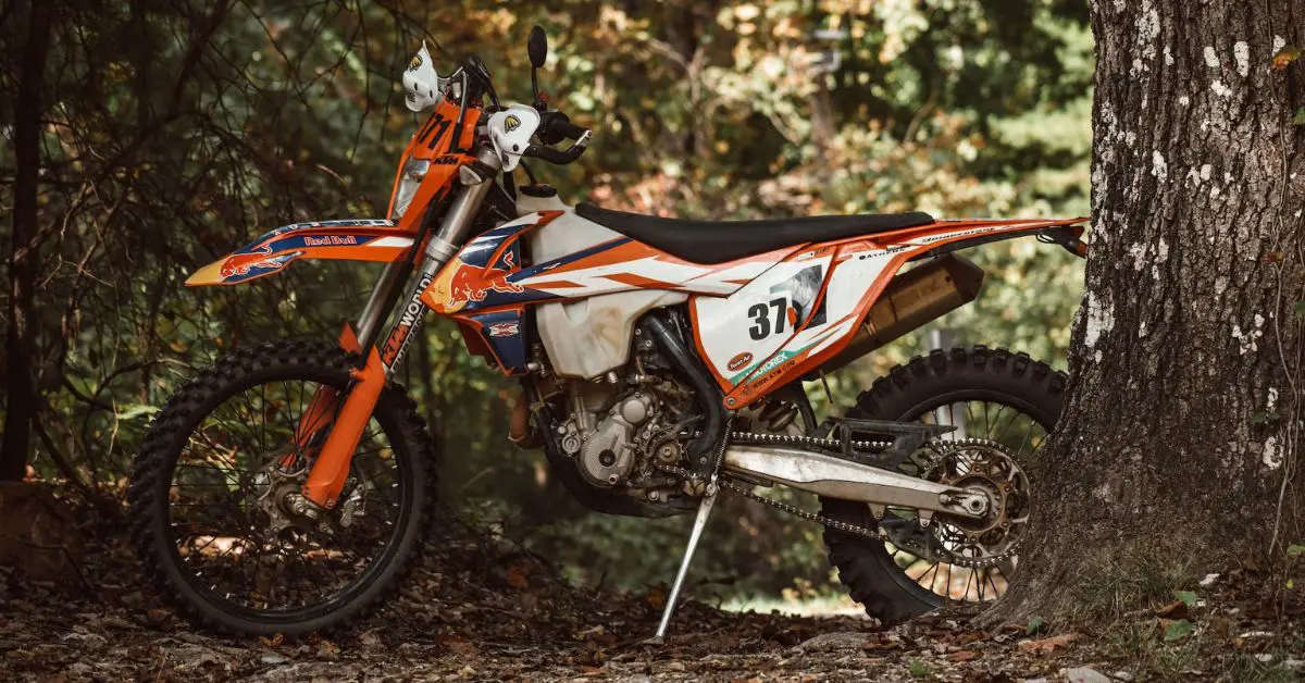 Are Dirt Bikes Good For Long Distance Rides?
